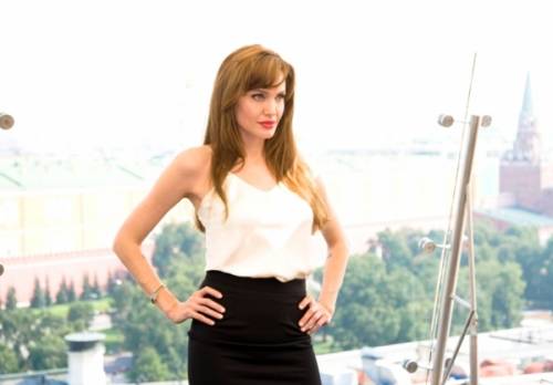 Анжелина Джоли 2010